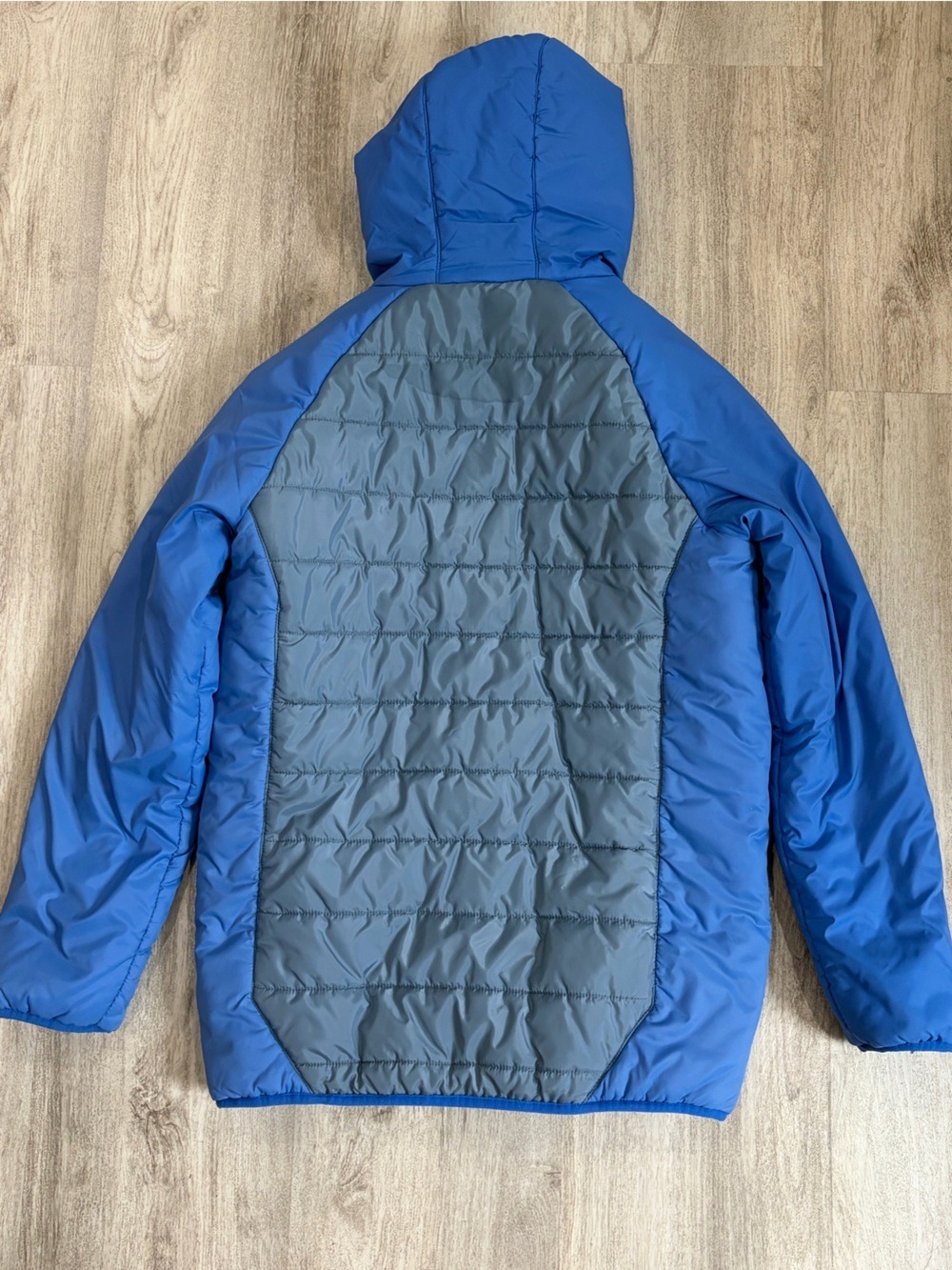 Under Armour Youth XL Blue and Gray Hooded Puffer Jacket EUC - Picture 6 of 6
